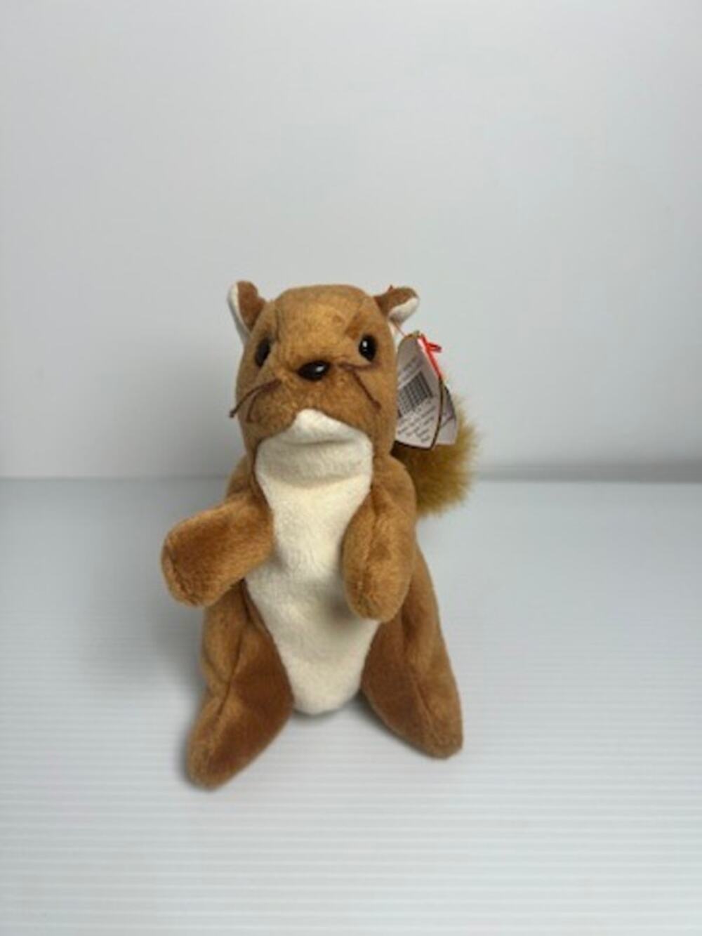 Ty Beanie Baby Nuts the Squirrel 1996 Style 4114 Retired PVC Pellets‎ With Tags